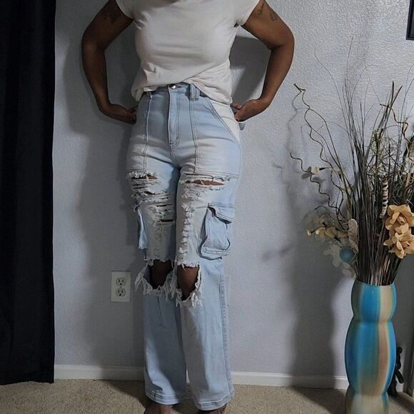 AKIRA Denim - Akira High Rise Distressed Cargo Jeans Size 5